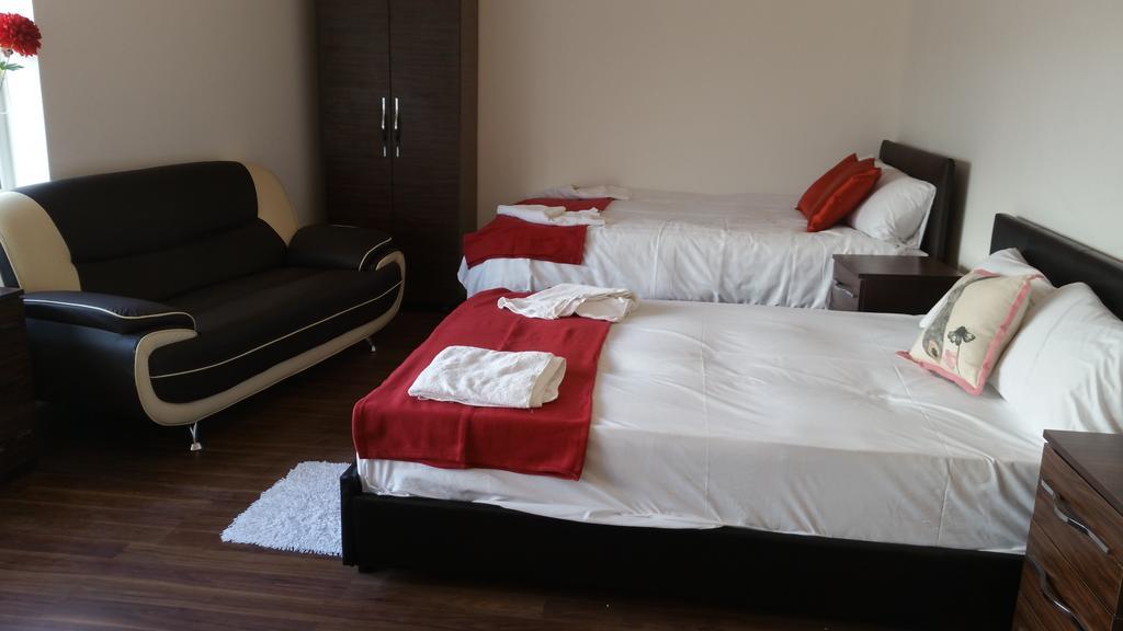 City House Ilford Bagian luar foto